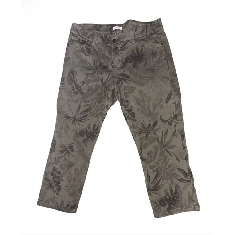 Westport Petite Tropical Capri Pants